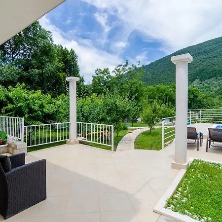 فيلة Beautiful Countryside Gruda