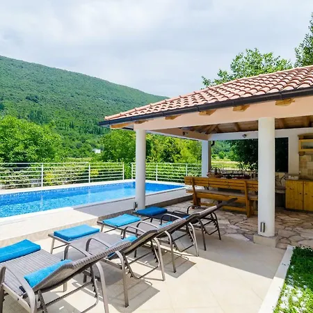 Beautiful Countryside Villa Gruda